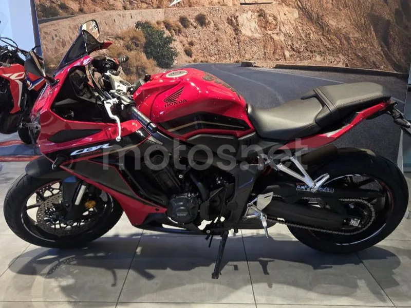 Honda CBR650R 8190 € 2023 Madrid - 2
