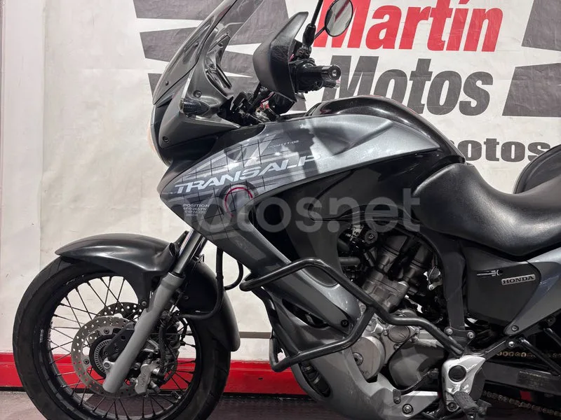 Honda XL700V Transalp - Vista 7