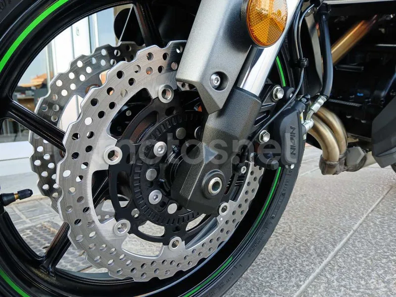 Kawasaki Versys 650 - Vista 16