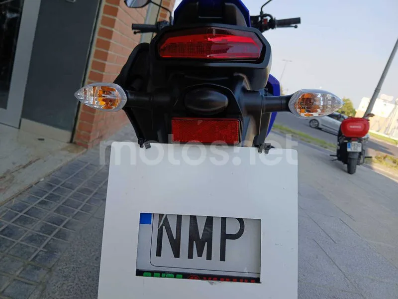 Yamaha WR125R - Vista 11