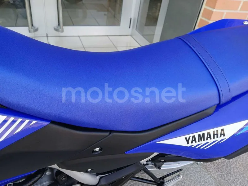 Yamaha WR125R - Vista 15