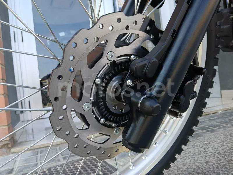 Yamaha WR125R - Vista 13