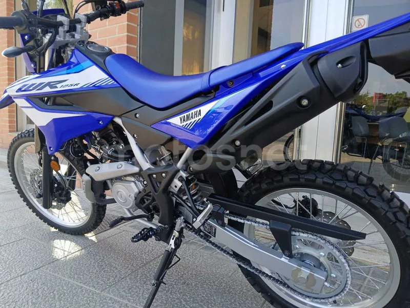 Yamaha WR125R - Vista 6