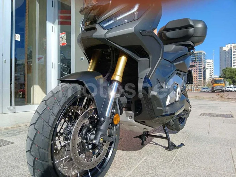 Honda X-ADV - Vista 18