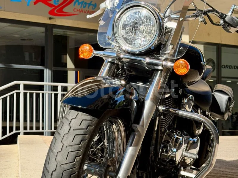 Suzuki Intruder C800 - Vista 16