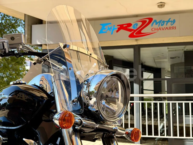 Suzuki Intruder C800 - Vista 42