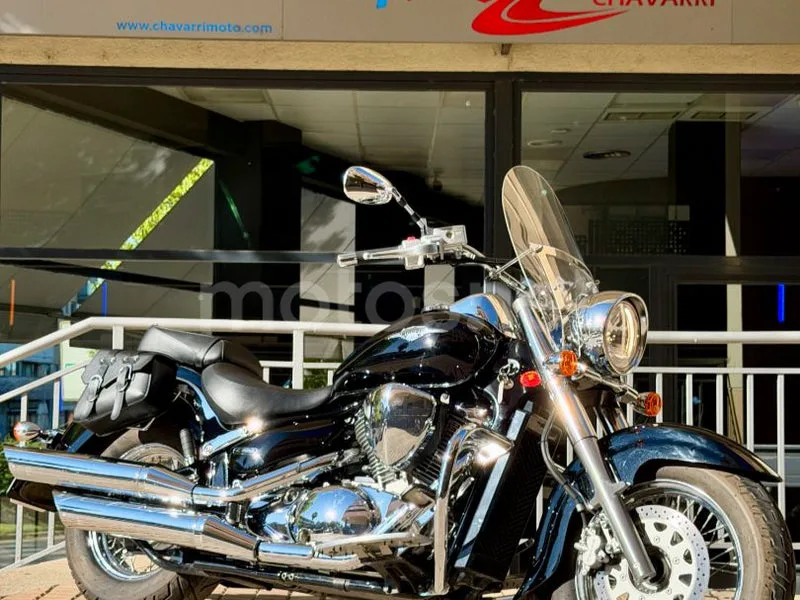 Suzuki Intruder C800 - Vista 46