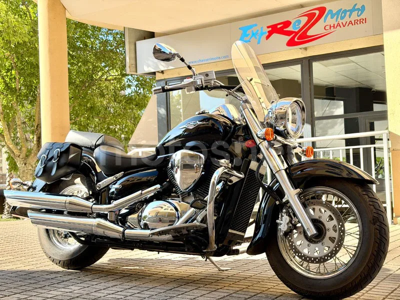 Suzuki Intruder C800 - Vista 8
