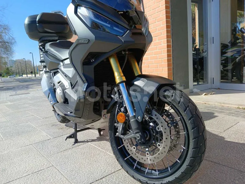 Honda X-ADV - Vista 8