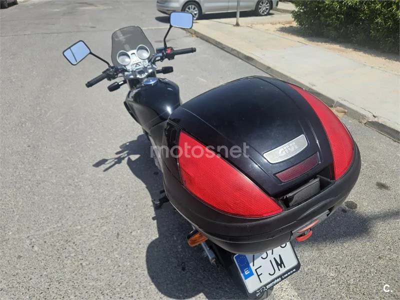 Honda CBF250 - Vista 7