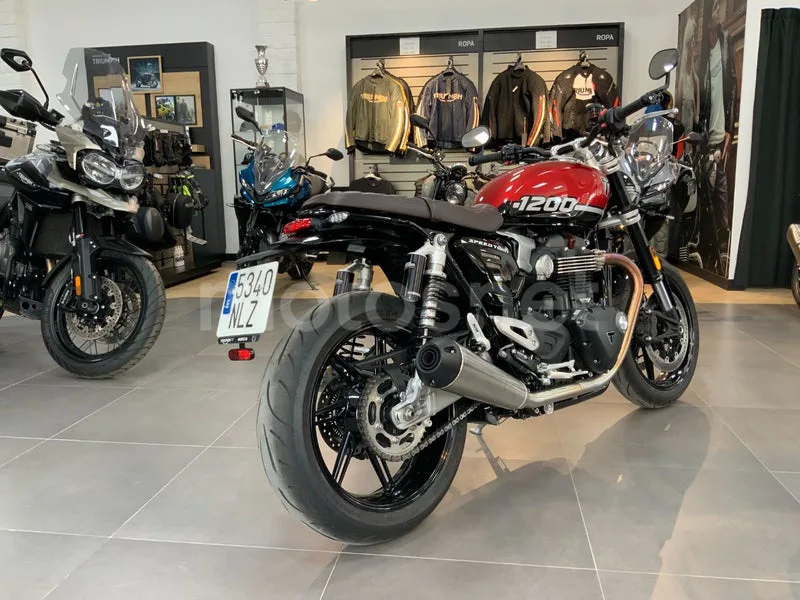 Triumph Speed Twin 1200 - Vista 7