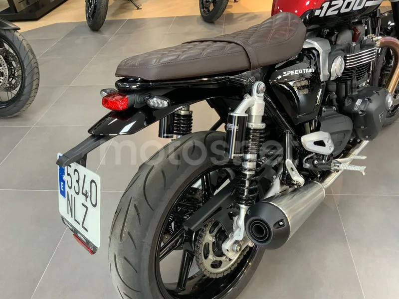 Triumph Speed Twin 1200 - Vista 8
