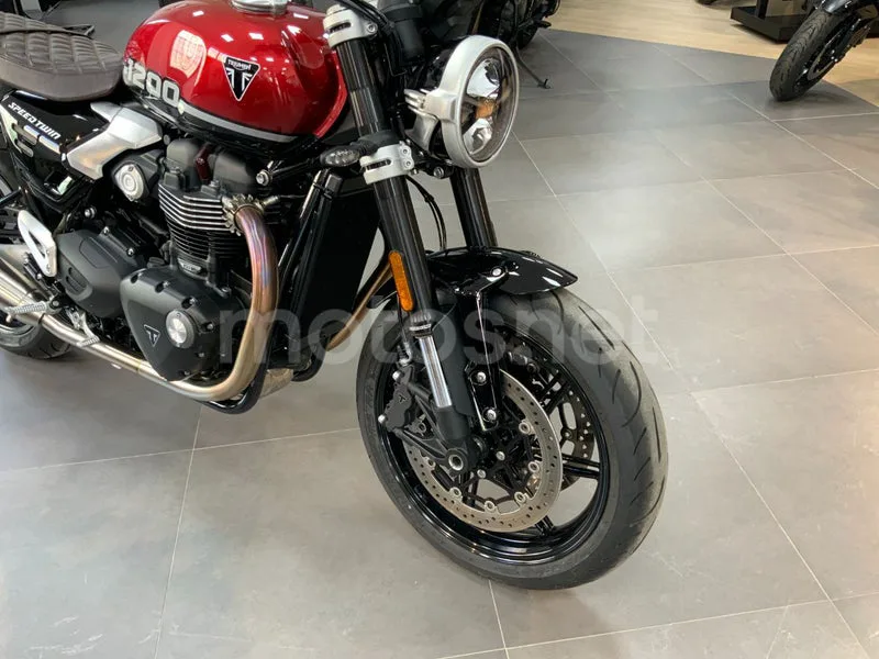 Triumph Speed Twin 1200 - Vista 10