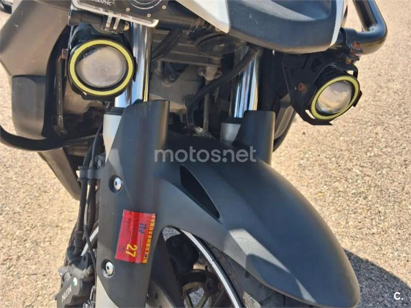Honda VFR800F - Vista 8