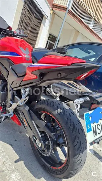 Honda CBR500R - Vista 6