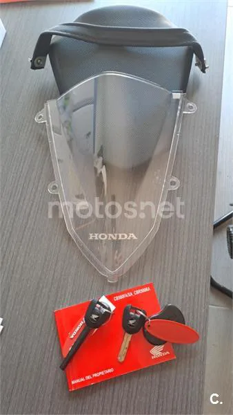 Honda CBR500R - Vista 10