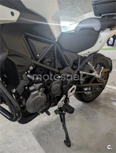 Benelli TRK 502 - Vista 15