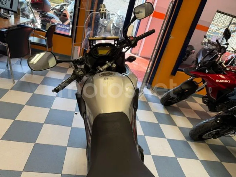 Honda CB500X - Vista 14