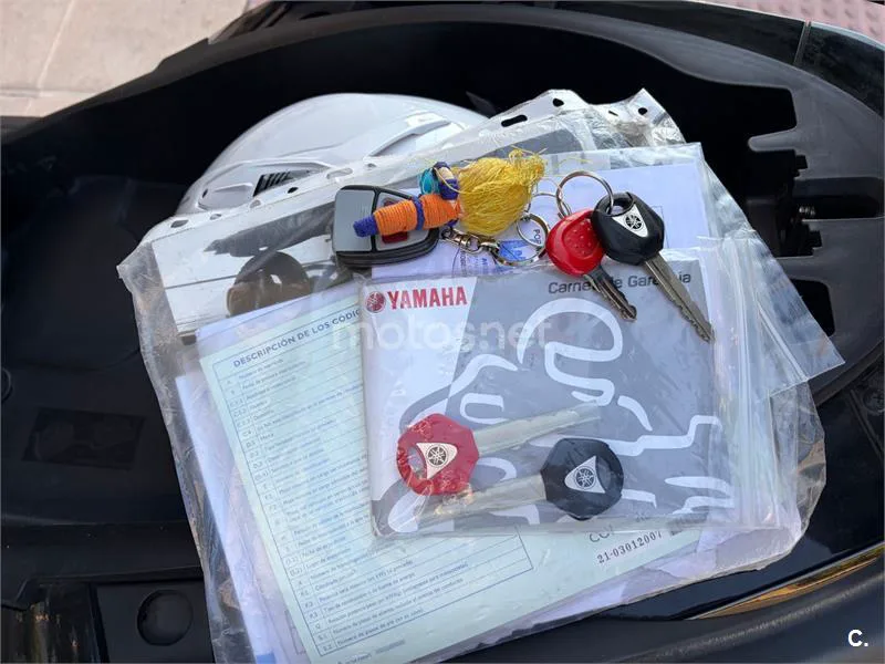 Yamaha XMAX 250 - Vista 11