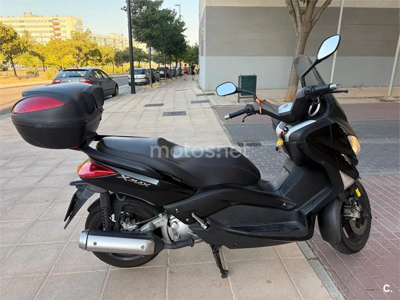 Yamaha XMAX 250 - Vista 6