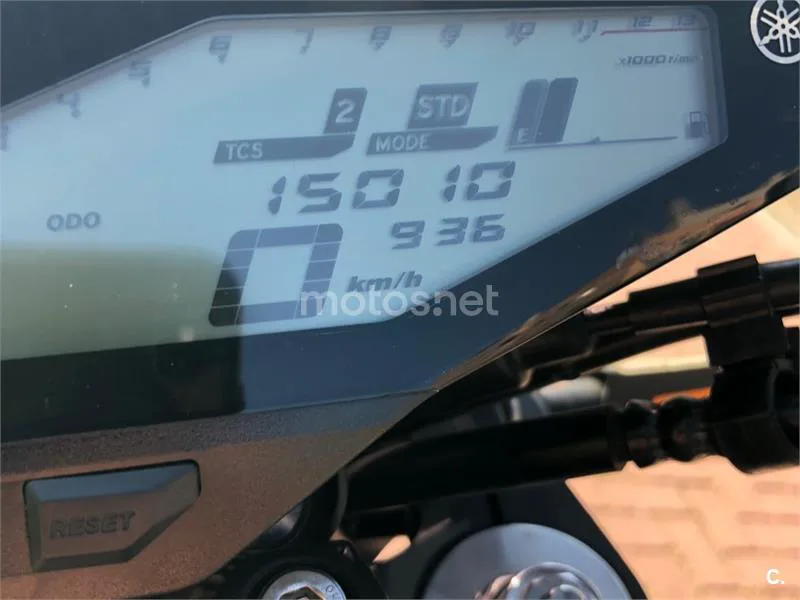 Yamaha MT-09 - Vista 17