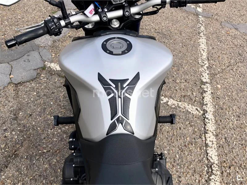 Yamaha MT-09 - Vista 4
