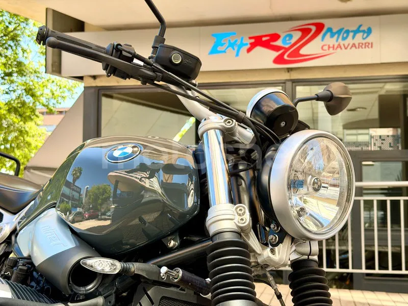 BMW R nineT - Vista 15
