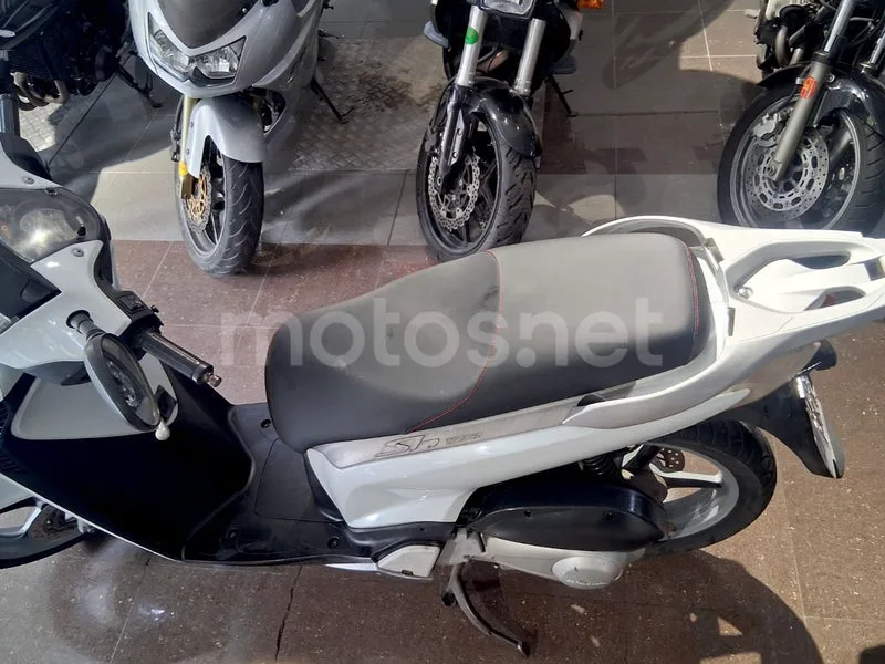 Honda SH125i - Vista 12