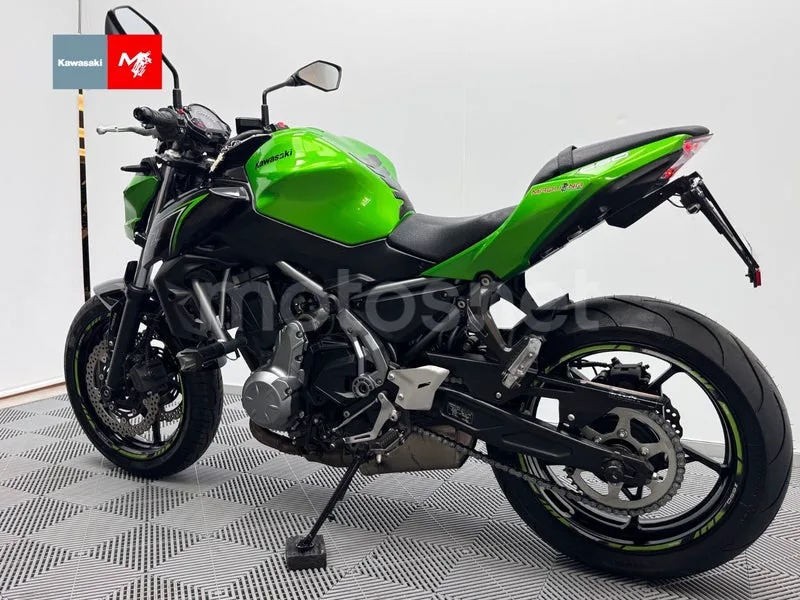 Kawasaki Z650 - Vista 7