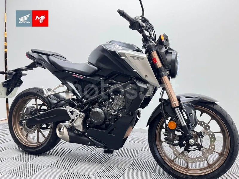 Honda CB125R 3990 € 2021 Valencia - 2