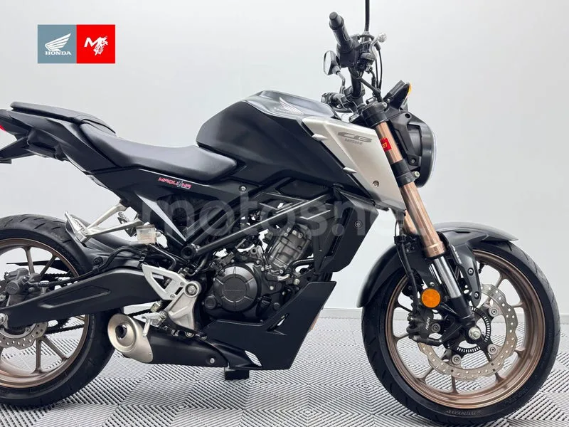 Honda CB125R - Vista 3