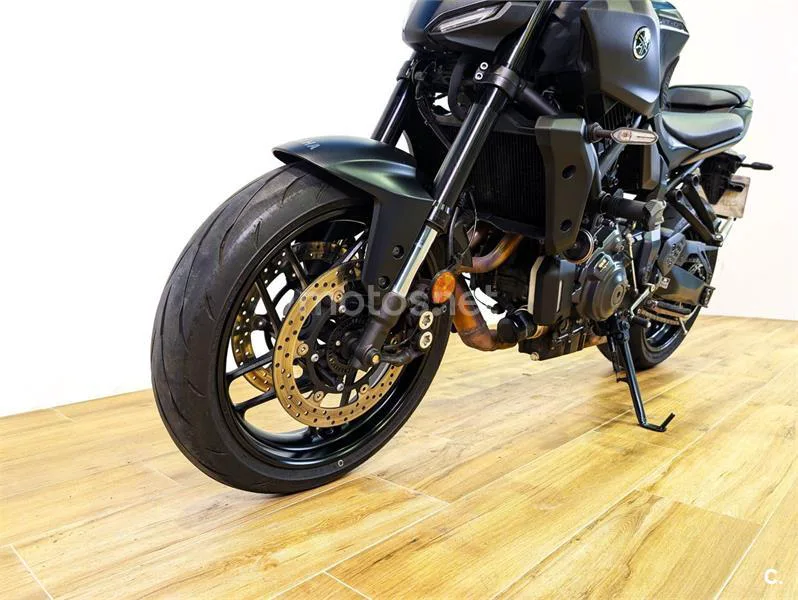 Yamaha MT-07 - Vista 6