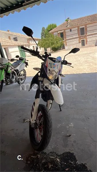 Aprilia SX 125 - Vista 4