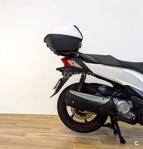Honda SH300i - Vista 3
