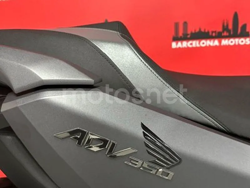 Honda ADV350 - Vista 7