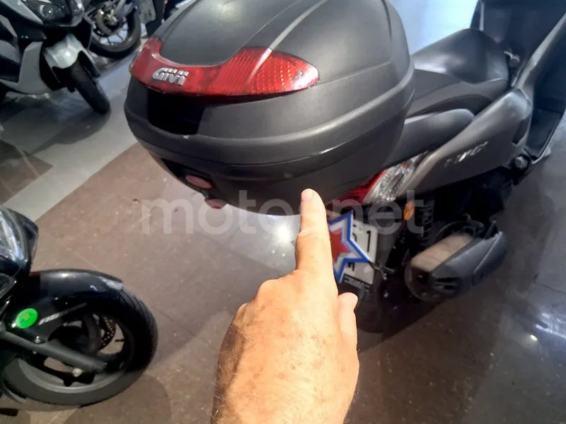 Yamaha NMAX - Vista 18
