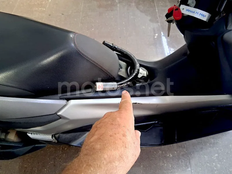 Yamaha NMAX - Vista 19