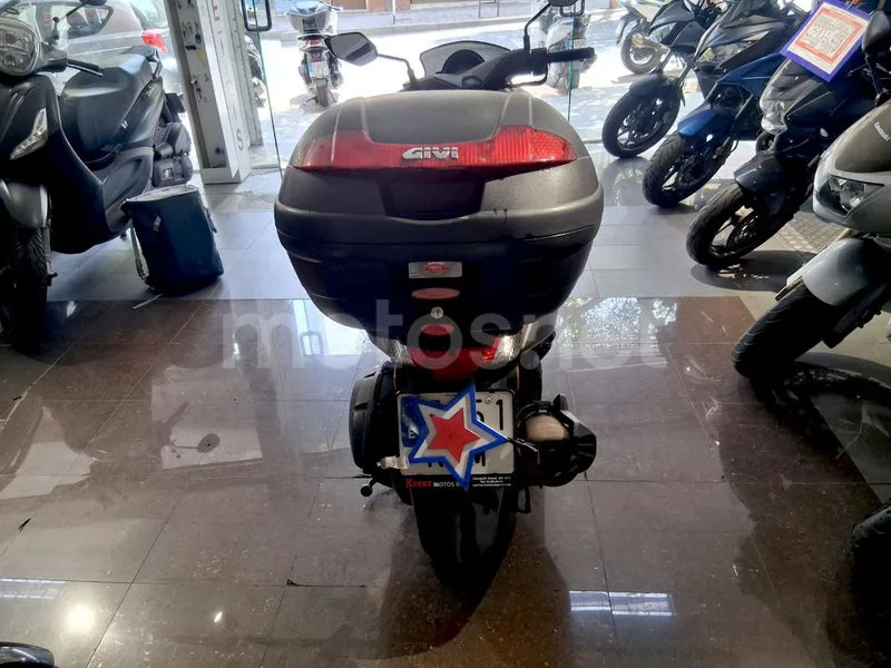 Yamaha NMAX - Vista 5