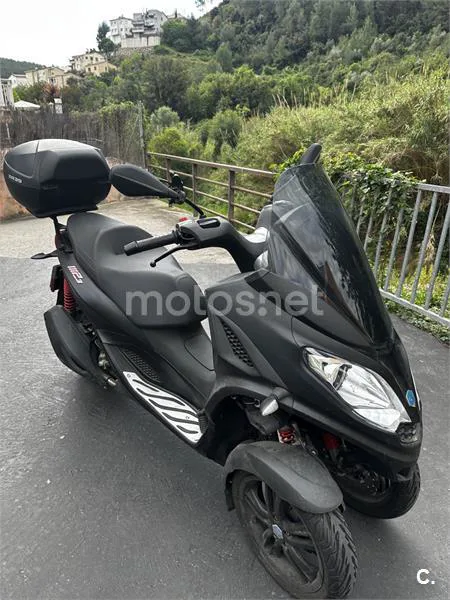 Piaggio MP3 - Vista 3