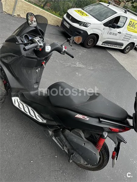 Piaggio MP3 - Vista 5