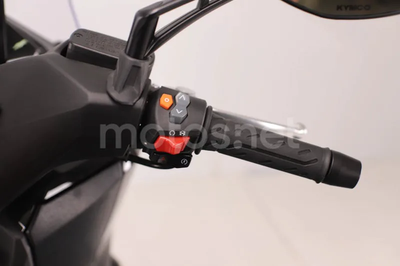Kymco Super Dink 125 - Vista 10