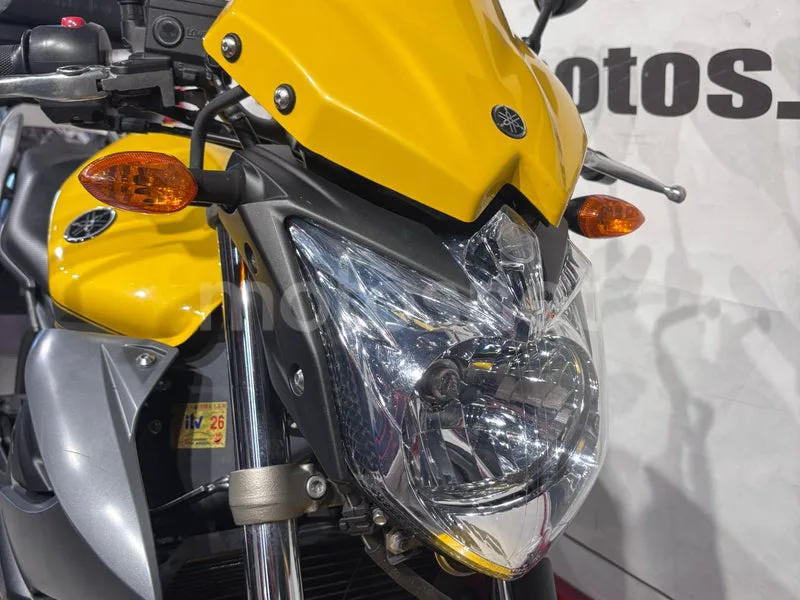 Yamaha XJ6 Diversion N - Vista 13