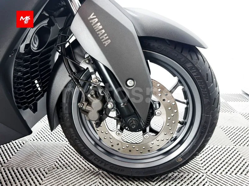 Yamaha XMAX 125 - Vista 12
