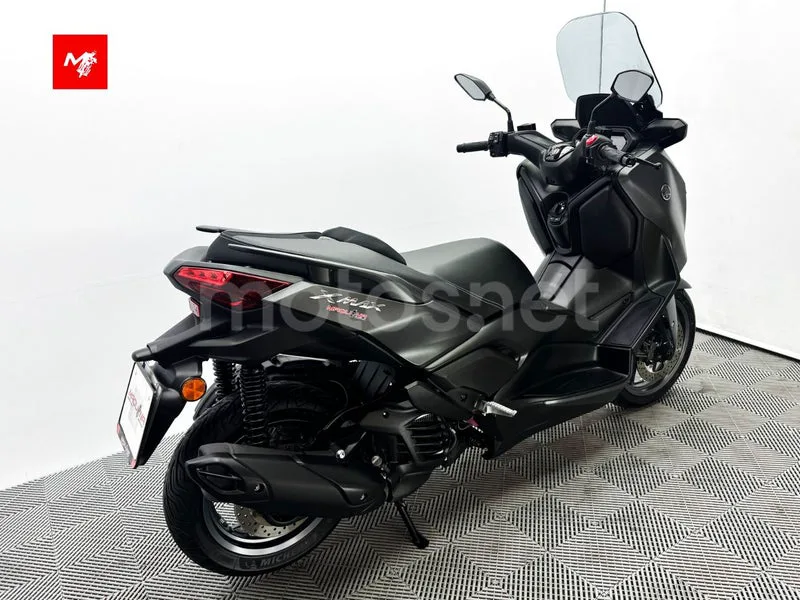 Yamaha XMAX 125 - Vista 4
