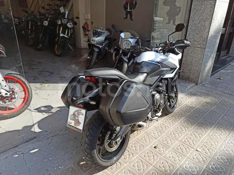 Triumph Tiger Sport 660 - Vista 6