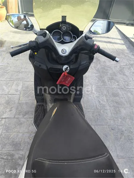 SYM Joymax 300 - Vista 4