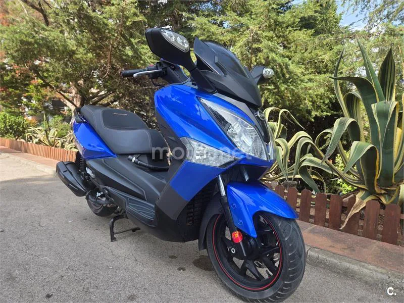 SYM Joymax 125 - Vista 3