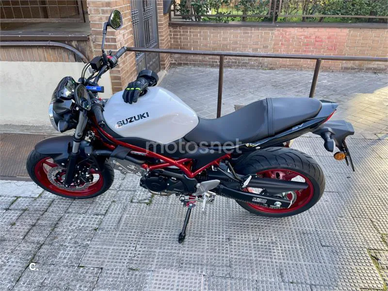 Suzuki SV650 - Vista 5