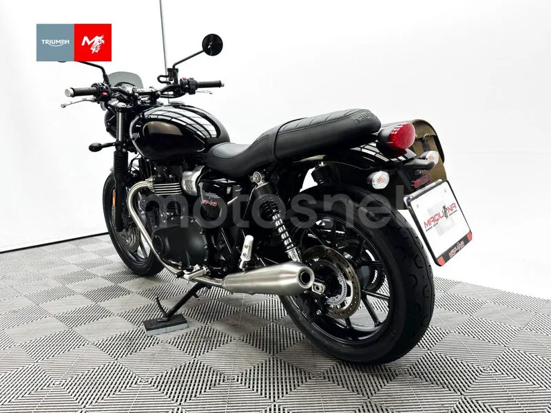 Triumph Street Twin - Vista 18