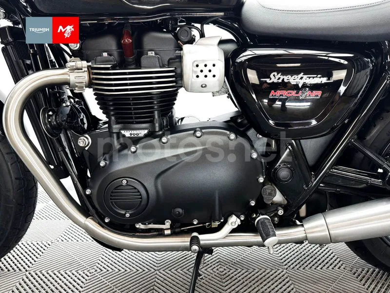 Triumph Street Twin - Vista 22